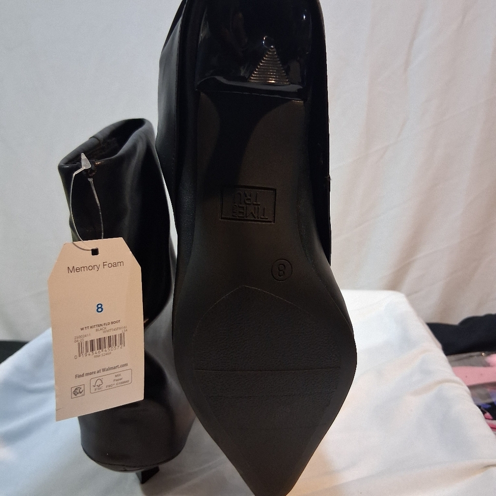 Time and Tru Black Slouchy Heeled Boots - Picture 4 of 7